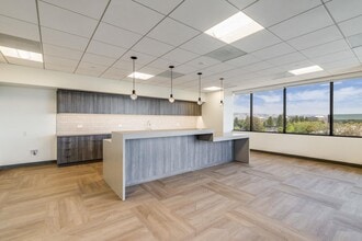 2033 Gateway Pl, San Jose, CA for lease Building Photo- Image 2 of 16
