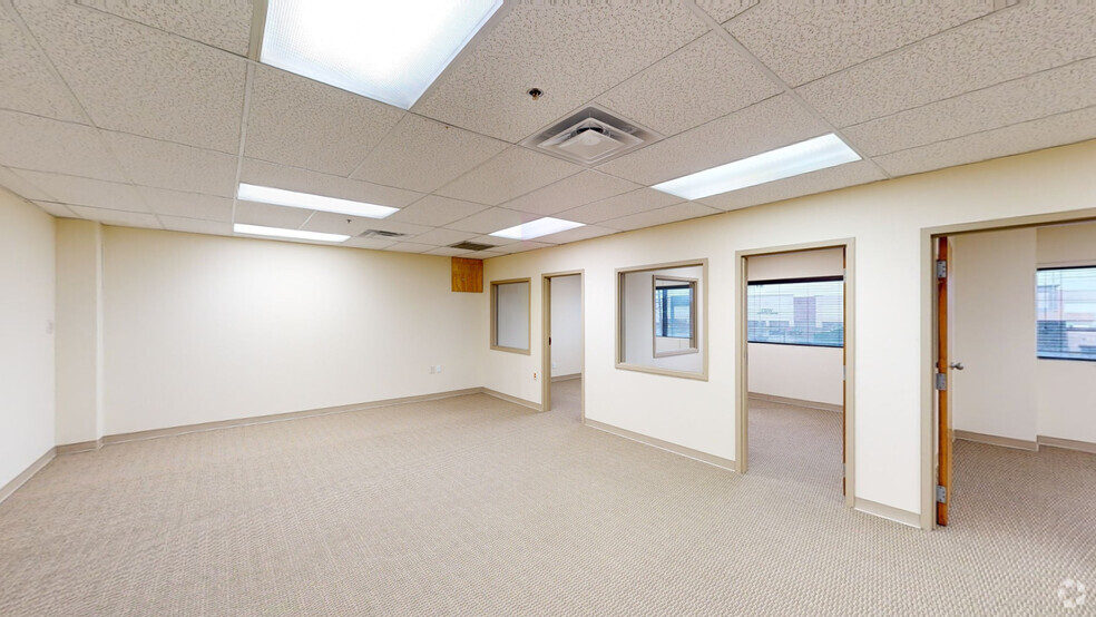 9600 Colerain Ave, Cincinnati, OH for lease - Matterport 3D Scan - Image 3 of 23