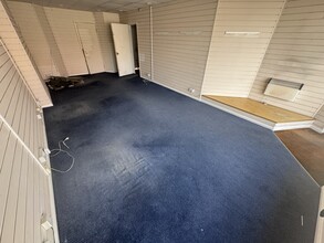 41 Gower Rd, Sketty for lease Interior Photo- Image 2 of 6