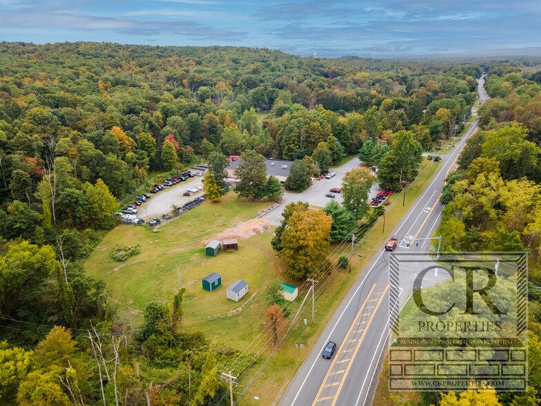 1680 Route 9G, Hyde Park, NY à vendre - Photo du bâtiment - Image 3 de 36