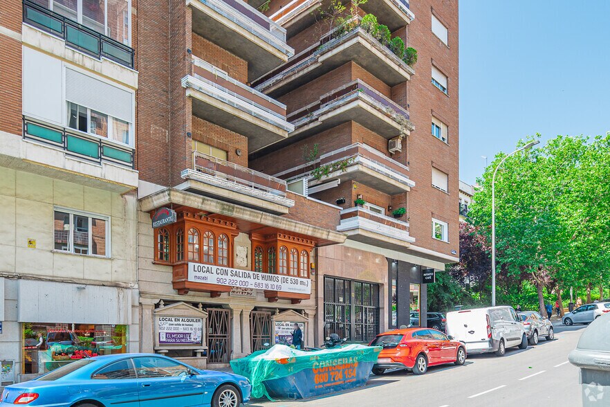 Calle de la Reina Mercedes, 12, Madrid, Madrid à vendre - Photo du bâtiment - Image 2 de 3