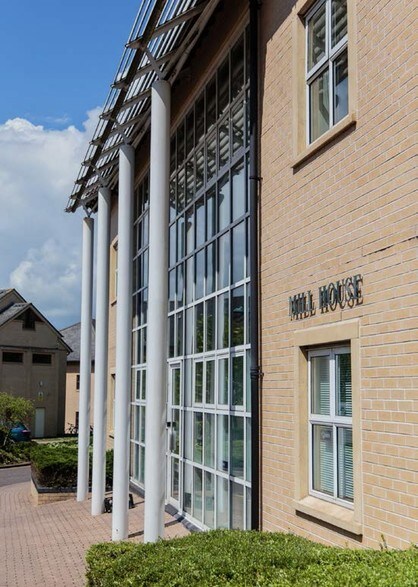 Mill Ct, Great Shelford à louer - Photo du bâtiment - Image 3 de 8