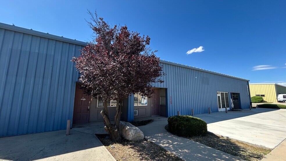 7245 2nd Street, Prescott Valley, AZ for lease - Building Photo - Image 2 of 6