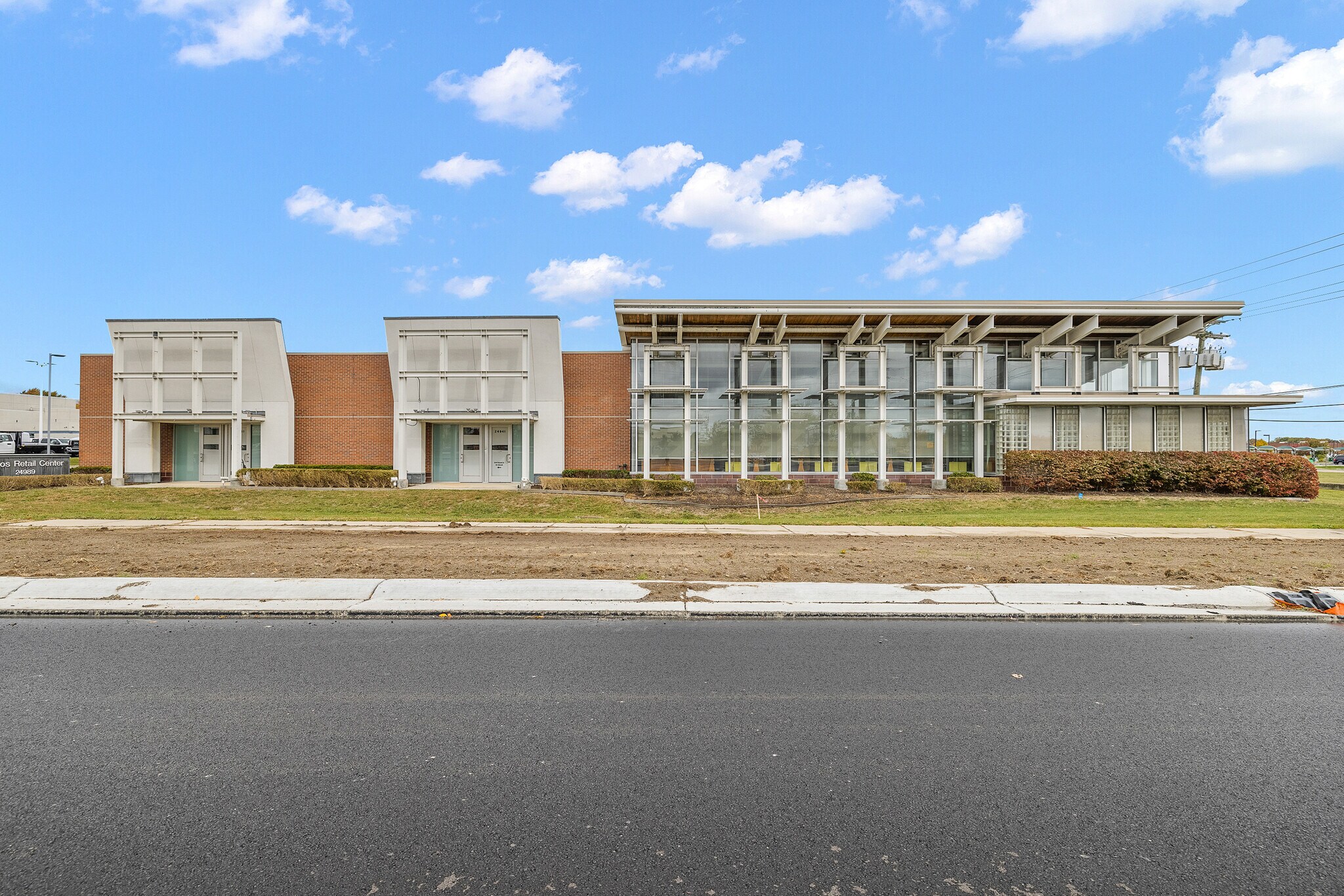 24941-24989 Hall Rd, Macomb, MI à louer Photo du bâtiment- Image 1 de 8