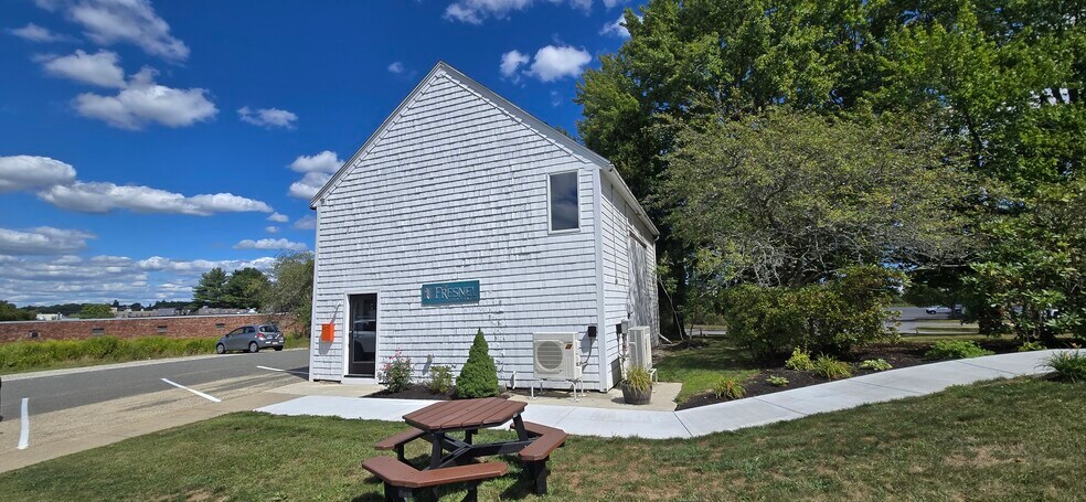 112 Parker St, Newburyport, MA à louer - Photo du bâtiment - Image 2 de 22