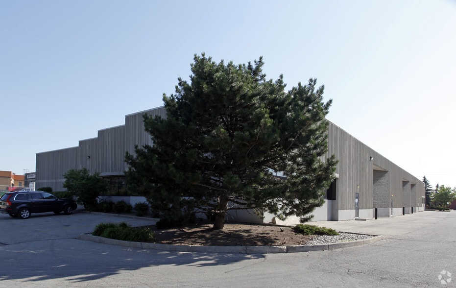 5650 Timberlea Blvd, Mississauga, ON for sale - Building Photo - Image 2 of 3