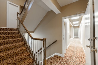 223-225 N Washington St, Alexandria, VA à louer Photo intérieure- Image 2 de 29