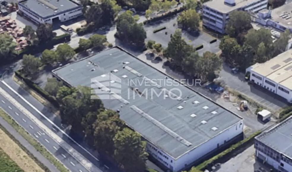 Industrial in Buc for lease - Aerial - Image 3 of 3
