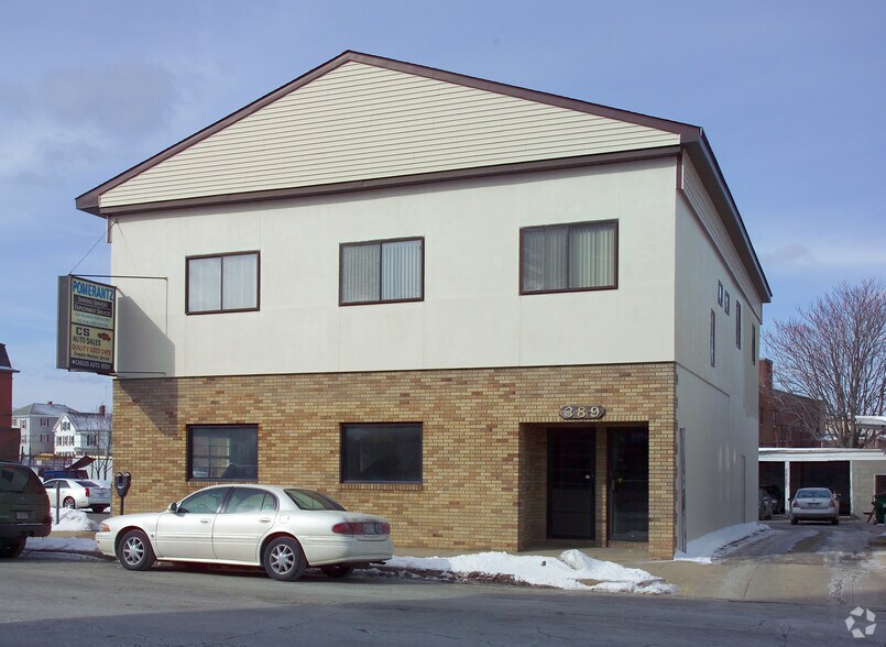 389 2nd St, Fall River, MA à louer - Photo du bâtiment - Image 2 de 3