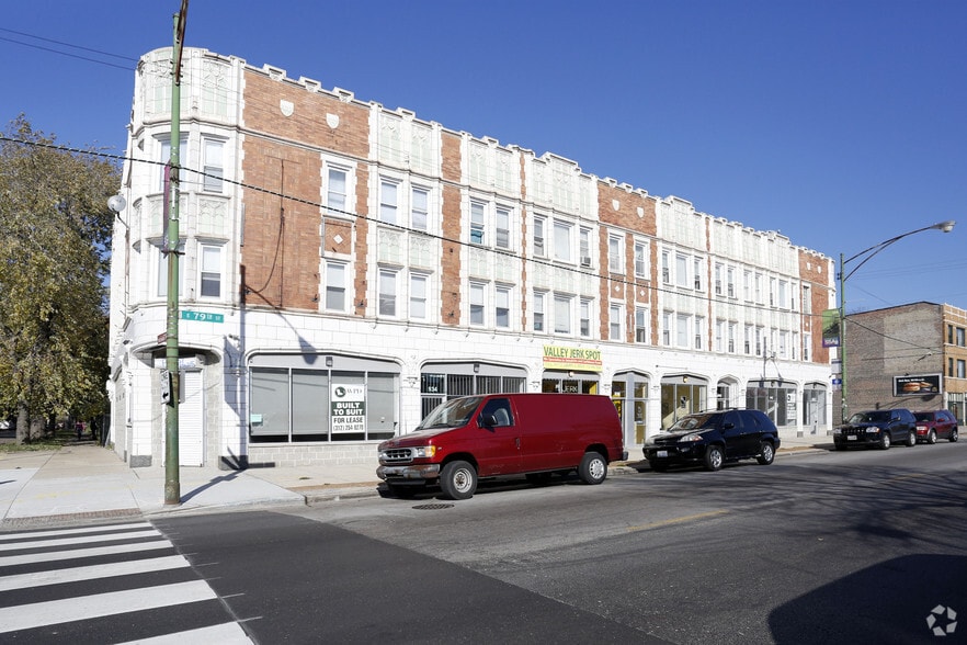 932-944 E 79th St, Chicago, IL for sale - Primary Photo - Image 1 of 39