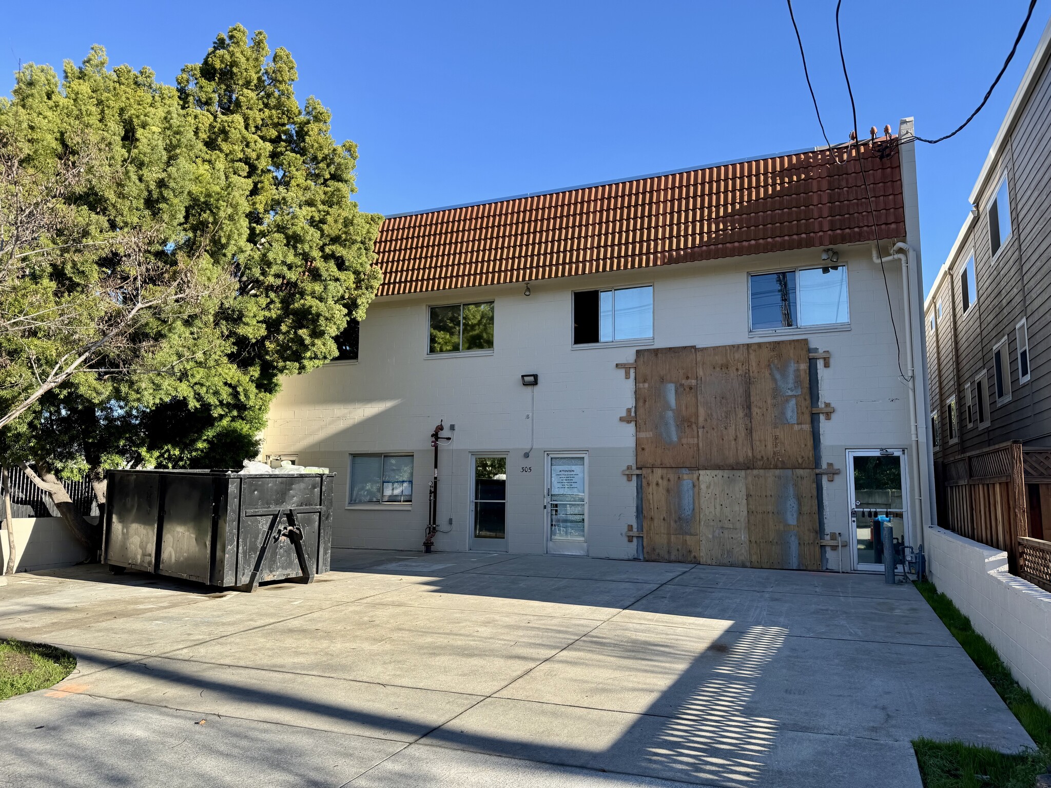 305 Old County Rd, San Carlos, CA for lease Primary Photo- Image 1 of 7