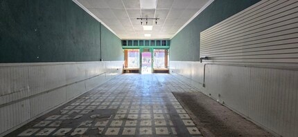 15813 Main St, La Puente, CA for lease Interior Photo- Image 1 of 2