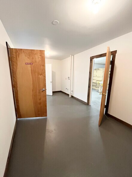 4155 Vt Rte 15, Wolcott, VT à louer - Photo intérieure - Image 3 de 5