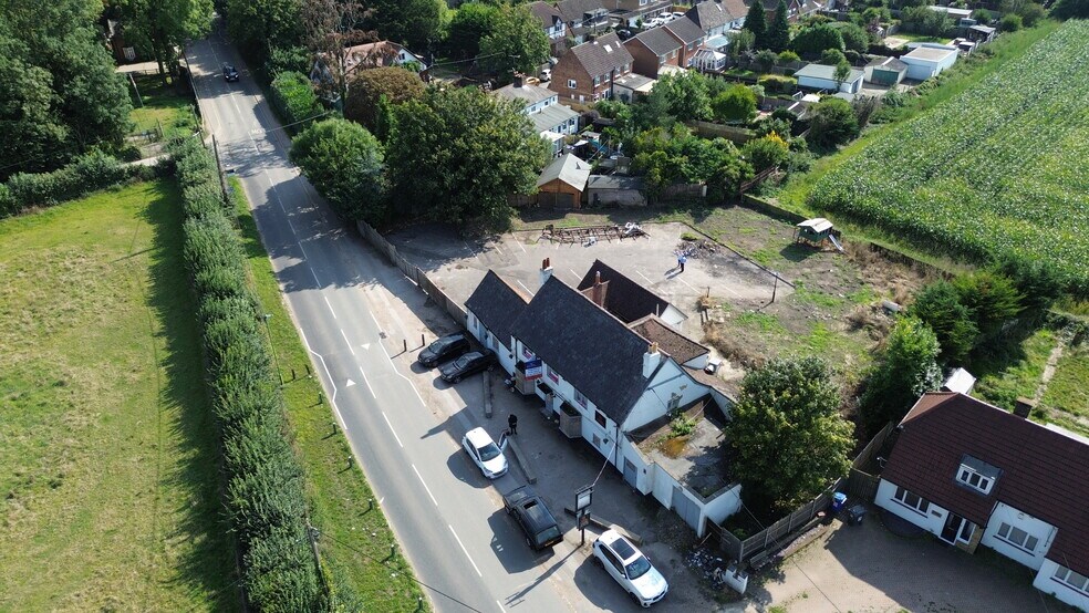 Stanwell Rd, Horton à vendre - Photo du bâtiment - Image 2 de 40