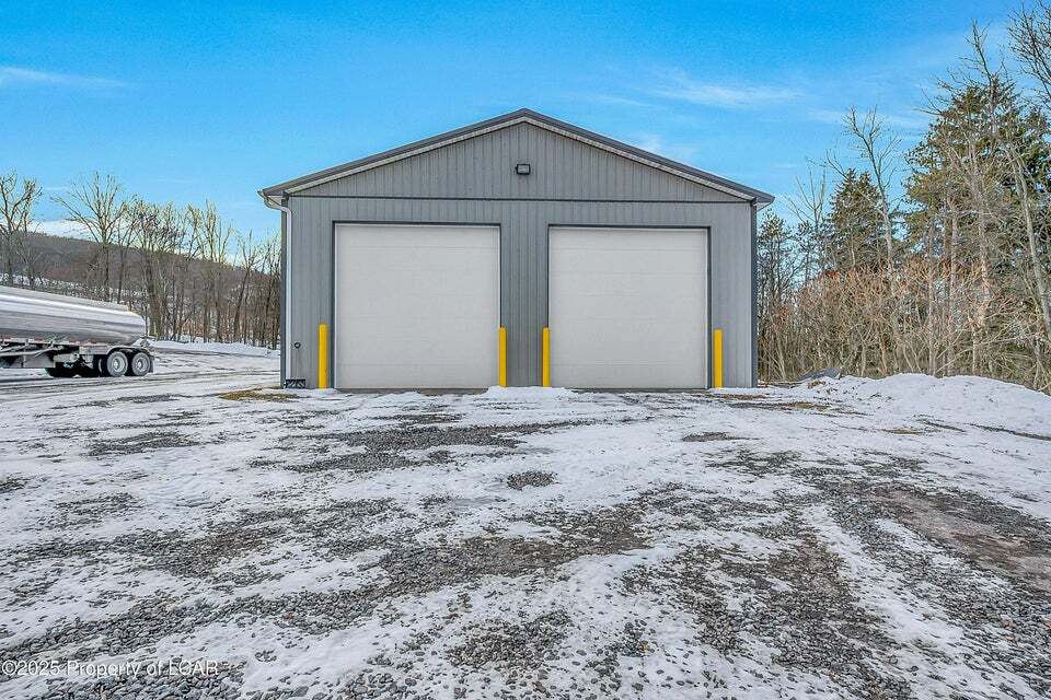 7147 Blue Ridge Trl, Mountain Top, PA for lease Primary Photo- Image 1 of 15