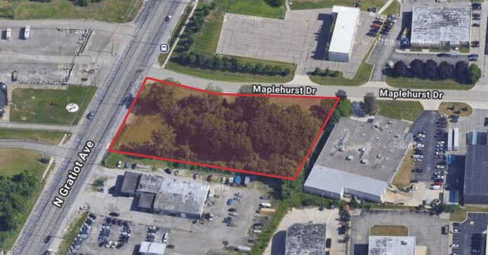 Maplehurst Dr, Clinton Township, MI à vendre Photo principale- Image 1 de 2