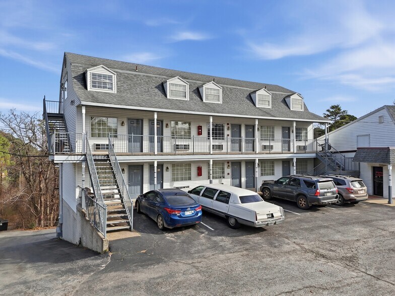 2038 E Van Buren, Eureka Springs, AR à vendre - Photo du bâtiment - Image 3 de 30