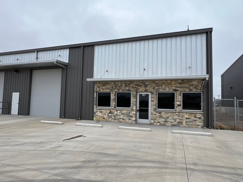 120 Old Agnes Rd, Weatherford, TX for lease - Building Photo - Image 2 of 15