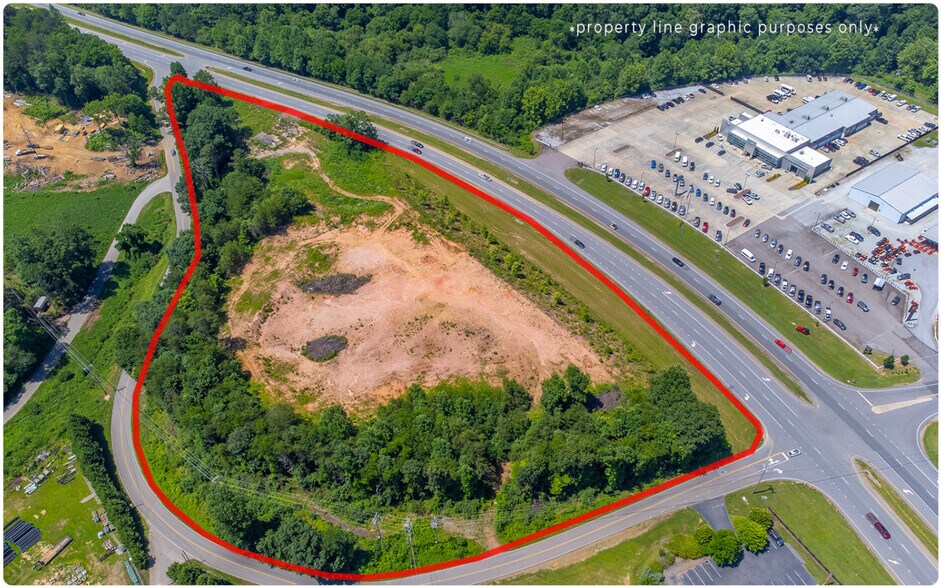 9999 Sylva Road, Franklin, NC à vendre - Photo du bâtiment - Image 2 de 13