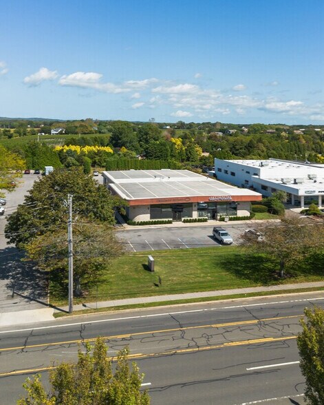 641 County Road 39A, Southampton, NY à louer - Aérien - Image 2 de 5