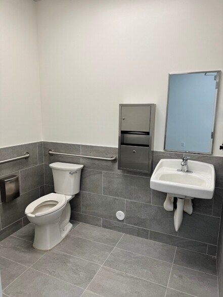 26215 S Dixie Hwy, Homestead, FL à louer - Photo du bâtiment - Image 3 de 8