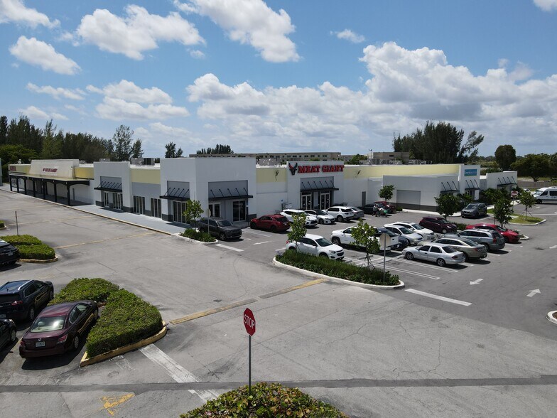 27455 S Dixie Hwy, Homestead, FL à vendre - Photo du bâtiment - Image 3 de 11