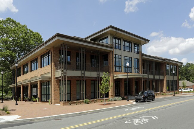More details for 215 E Chatham St, Cary, NC - Retail for Lease