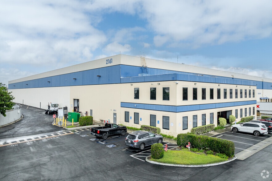 2161 E Dominguez St, Long Beach, CA for lease - Primary Photo - Image 2 of 6