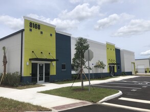 8168 SW Jack James Dr, Stuart, FL for lease Building Photo- Image 2 of 5