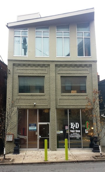 282 Morewood Ave, Pittsburgh, PA à louer - Photo du bâtiment - Image 3 de 8