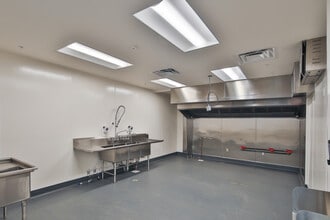 3716 Eagle Rock Blvd, Los Angeles, CA for lease Interior Photo- Image 1 of 2