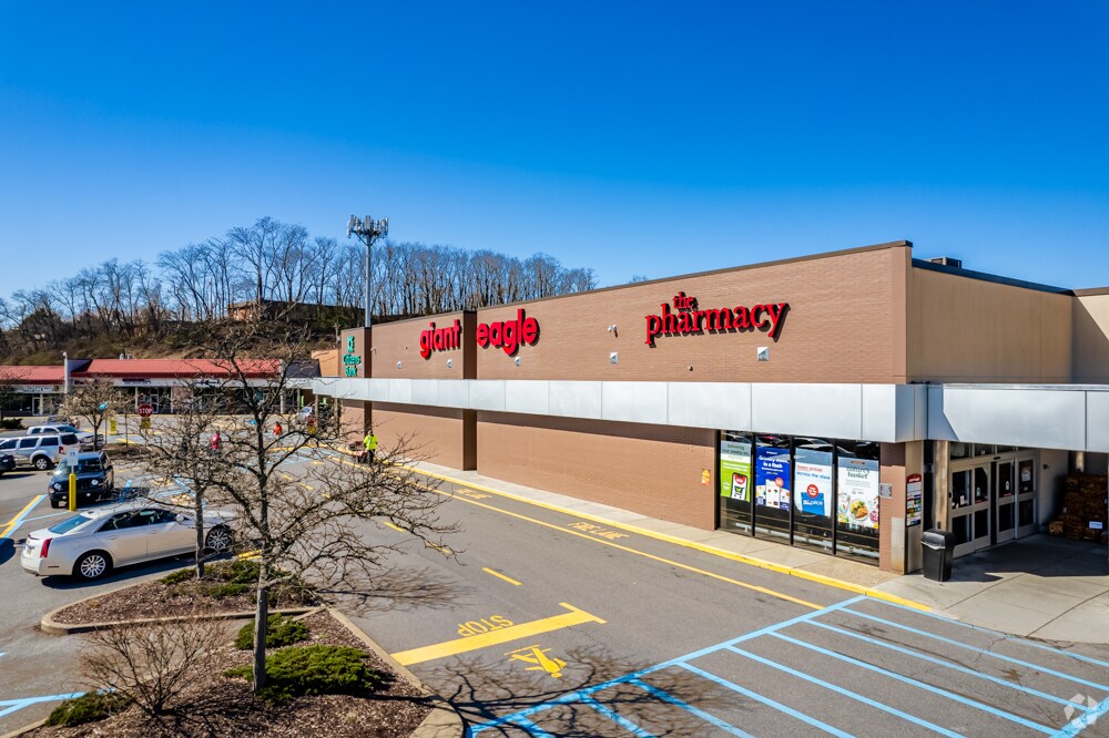 5920-5990 University Blvd, Coraopolis, PA à louer Photo du bâtiment- Image 1 de 16