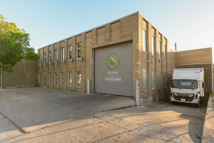 242 N Western Ave, Chicago, IL for sale - Building Photo - Image 2 of 19
