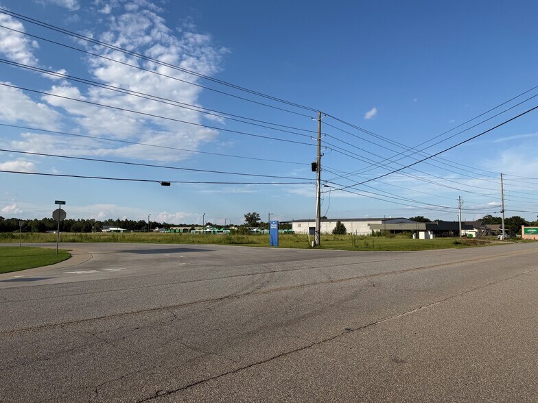Raceway Court at Fussell Road, Leesburg, GA à vendre - Photo intérieure - Image 3 de 12
