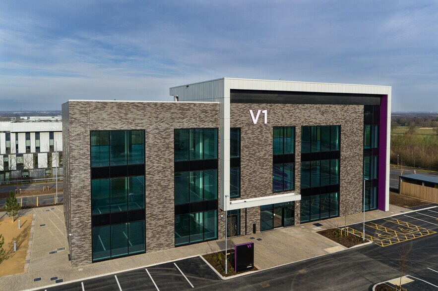 Project Violet, Warrington à louer - Photo du bâtiment - Image 2 de 12