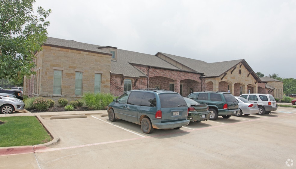 4851 Merlot Ave, Grapevine, TX for sale - Building Photo - Image 2 of 3