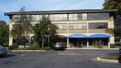 626 Towne Center Dr, Joppa, MD à louer Photo du bâtiment- Image 2 de 5