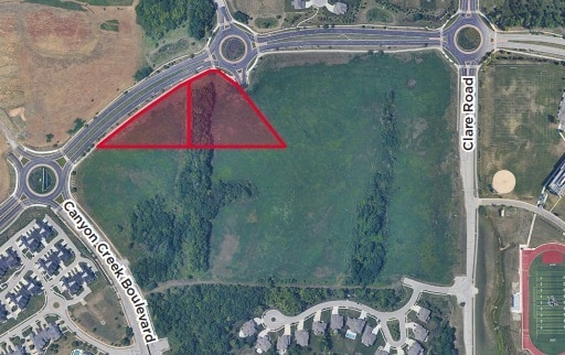 9721 Shady Bend Cir, Lenexa, KS for sale - Primary Photo - Image 1 of 1