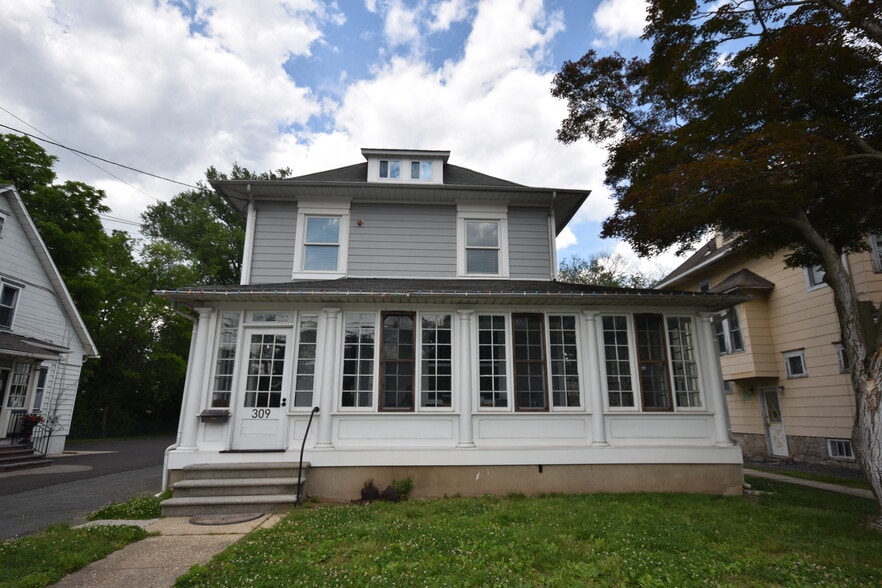 309 White Horse Pike, Haddon Heights, NJ à vendre - Photo du bâtiment - Image 1 de 39