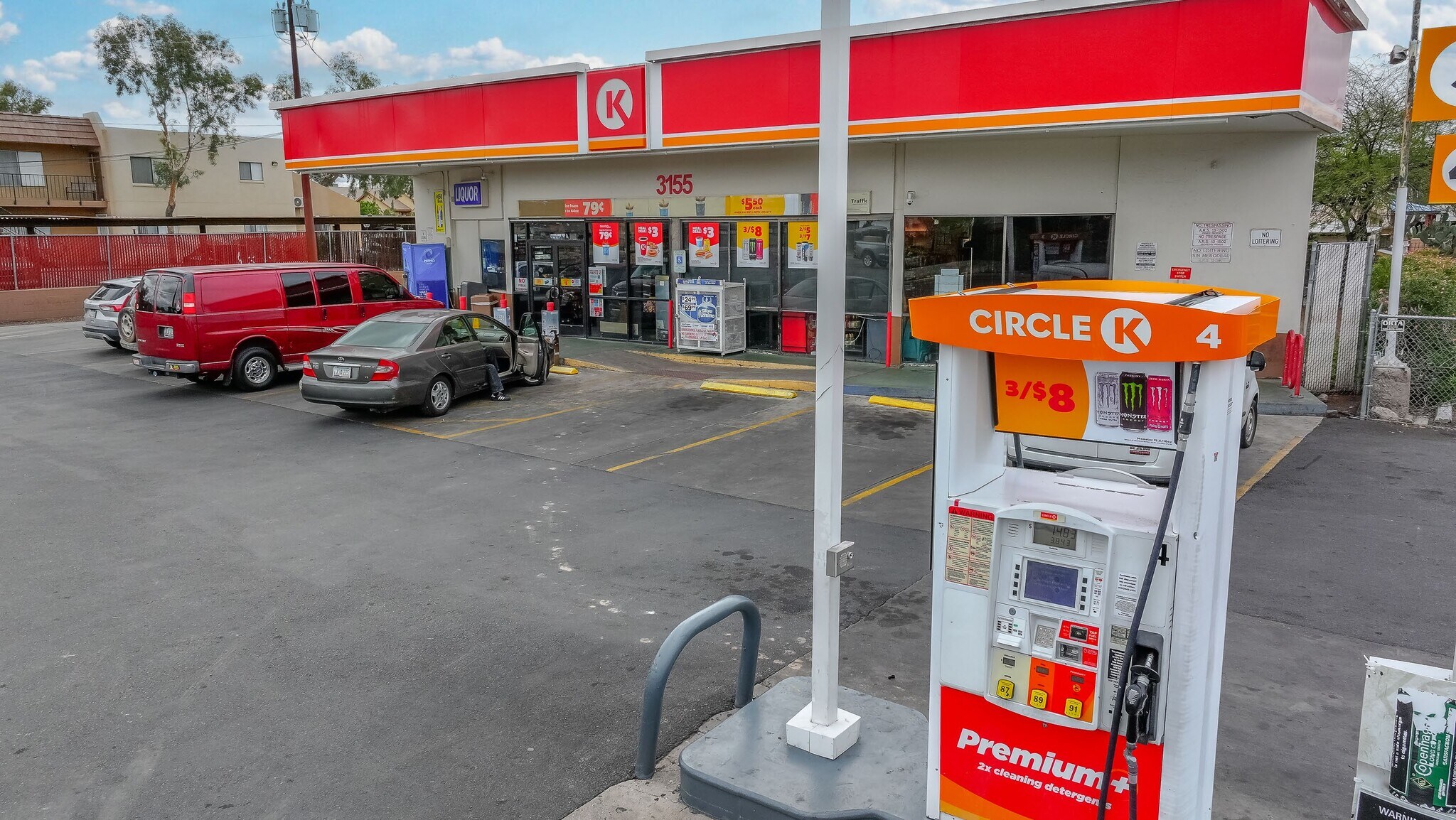 3155 N Alvernon Way, Tucson, AZ à vendre Photo principale- Image 1 de 4