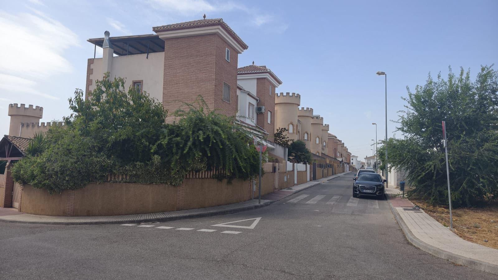 Calle Yeseras, 21, Peligros, Granada for sale Primary Photo- Image 1 of 8
