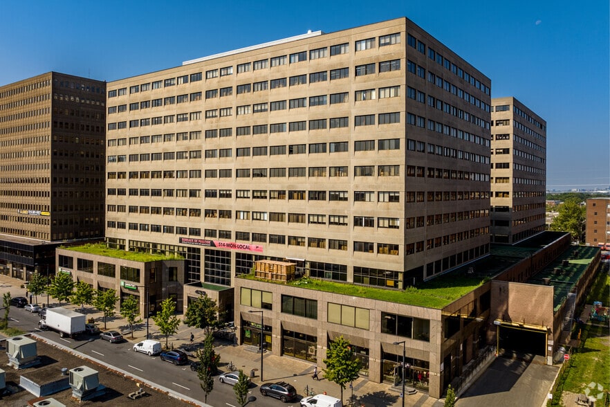 433 Rue Chabanel O, Montréal, QC for lease - Building Photo - Image 1 of 8