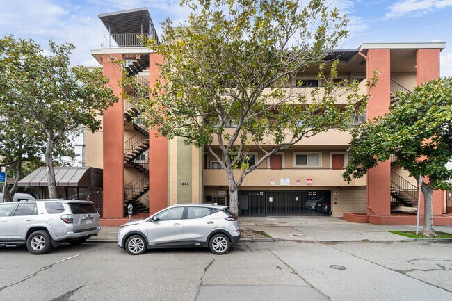 More details for 1444 Walnut St, Berkeley, CA - Multifamily for Sale