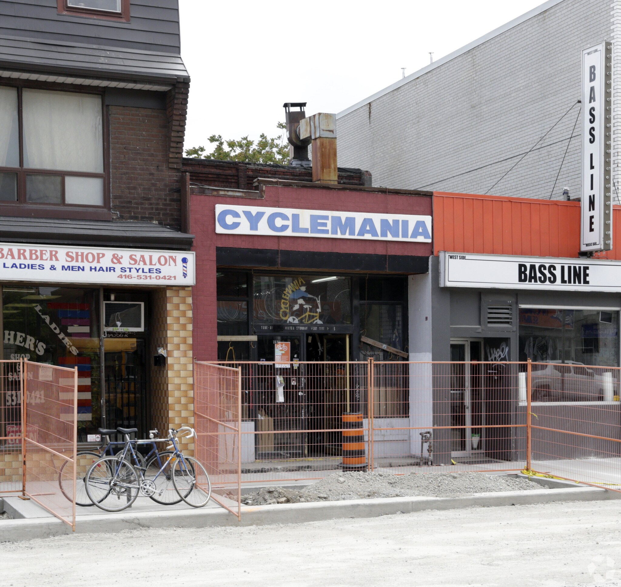 863 Bloor St W, Toronto, ON for sale Primary Photo- Image 1 of 1