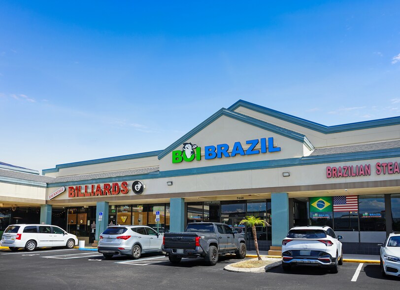 5600-5752 International Dr, Orlando, FL à louer - Photo du bâtiment - Image 3 de 4