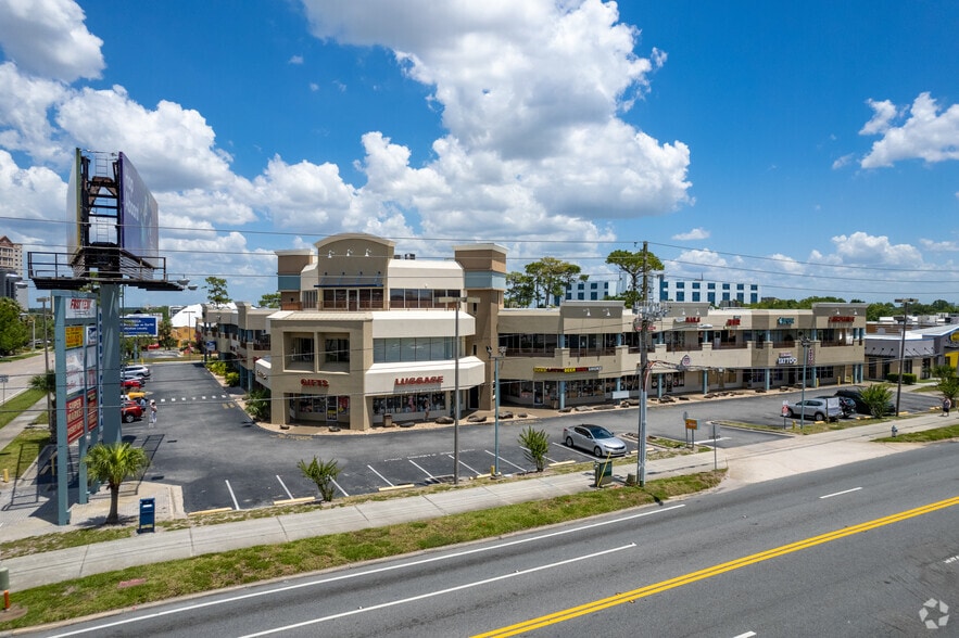 7219 International Dr, Orlando, FL à louer - Photo du bâtiment - Image 3 de 6