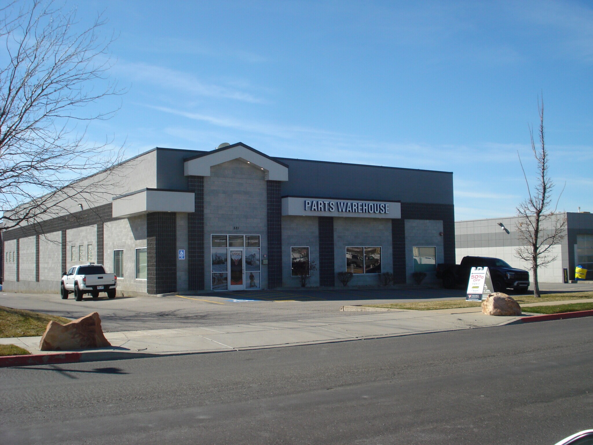 521 W Olsen Plz, Layton, UT à louer Photo principale- Image 1 de 3