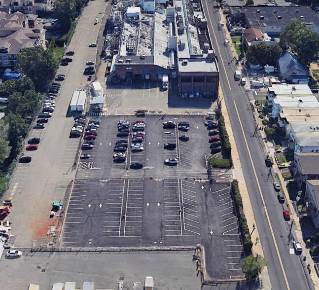 200 Elmora Ave, Elizabeth, NJ à louer - Photo du bâtiment - Image 3 de 5