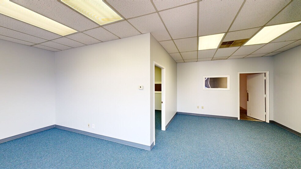 1225 W College Ave, Carrollton, TX à louer - Numérisation 3D de Matterport - Image 2 de 16