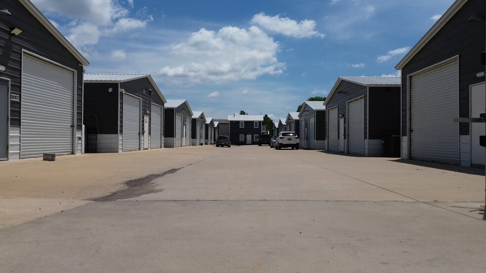 3275 E Waterloo Rd, Edmond, OK à vendre - Photo du bâtiment - Image 2 de 8